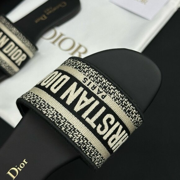 Christian Dior Sandals - Picture 4 of 9